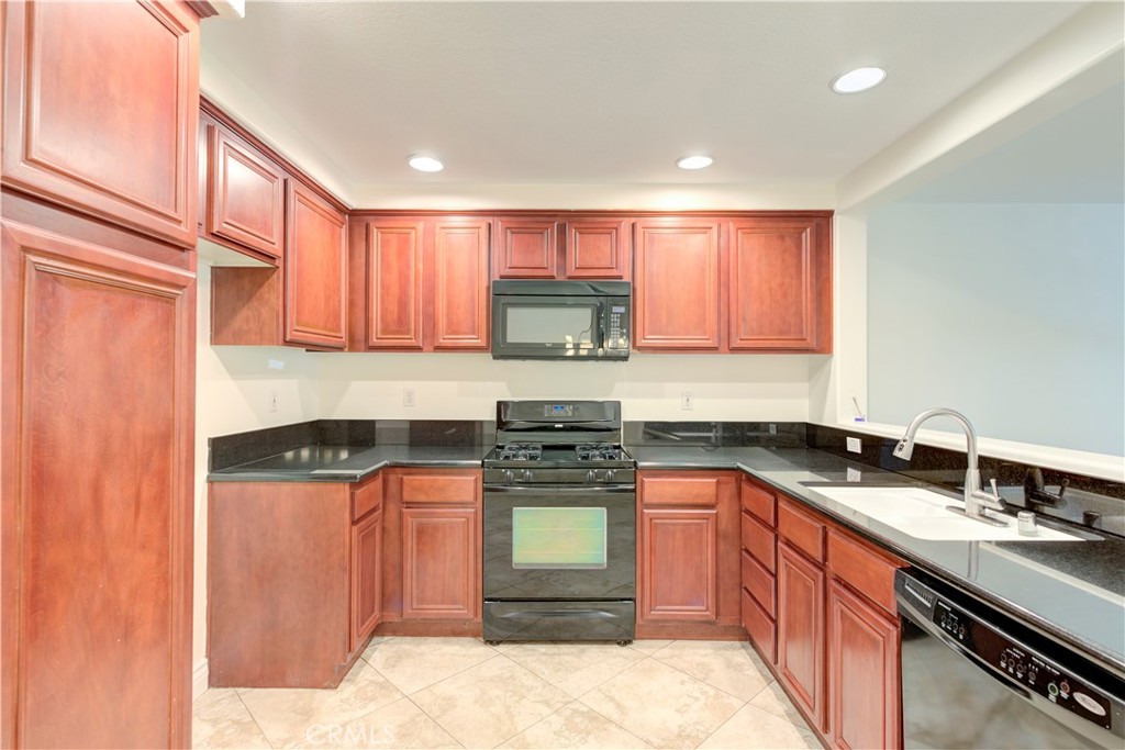 Three Vines (THRV) - Residential Lease
