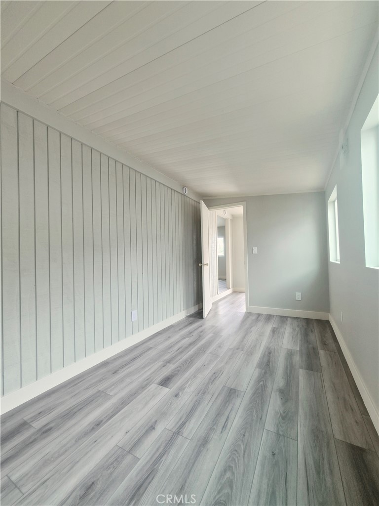 2640 W Rialto