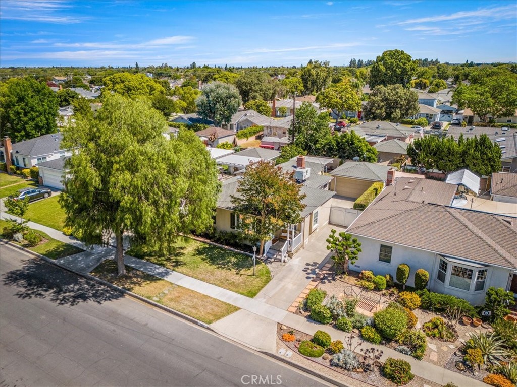 5222 E Parkcrest Street