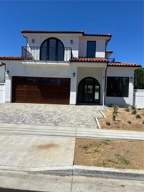 MLS: OC26182547
