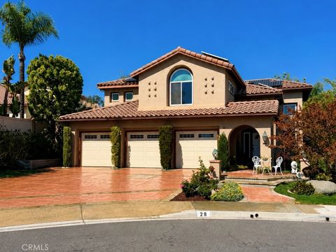 Photo of 28 Calle Serra, Rancho Santa Margarita, CA 92688 (MLS # OC26110541)