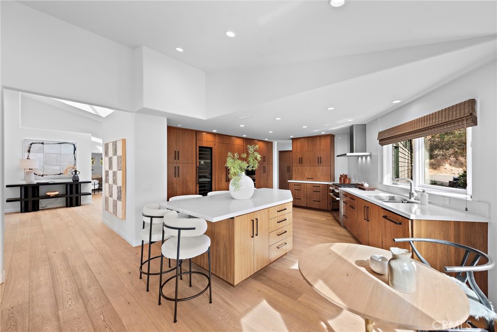 2335 Hillview Drive