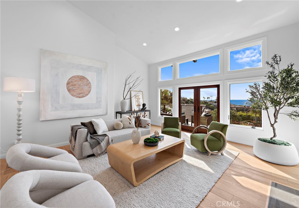 2335 Hillview Drive