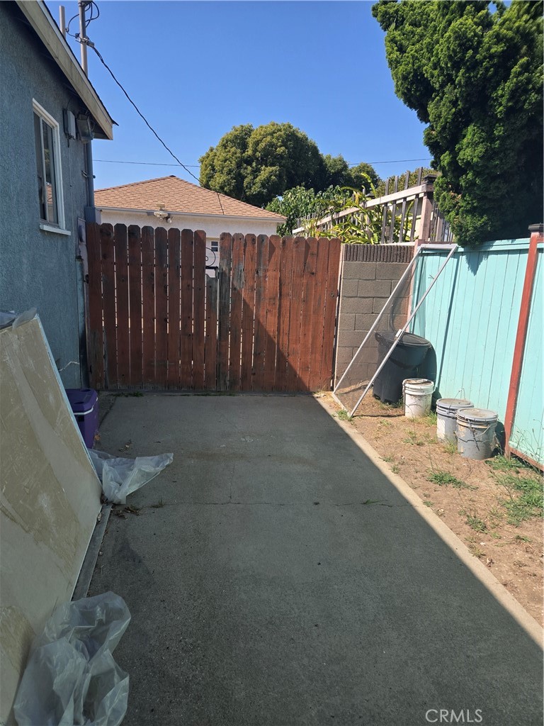 1517 W 154th