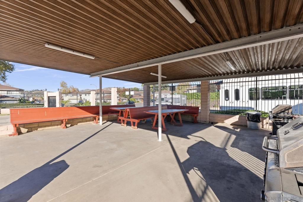 Lakeside - Residential