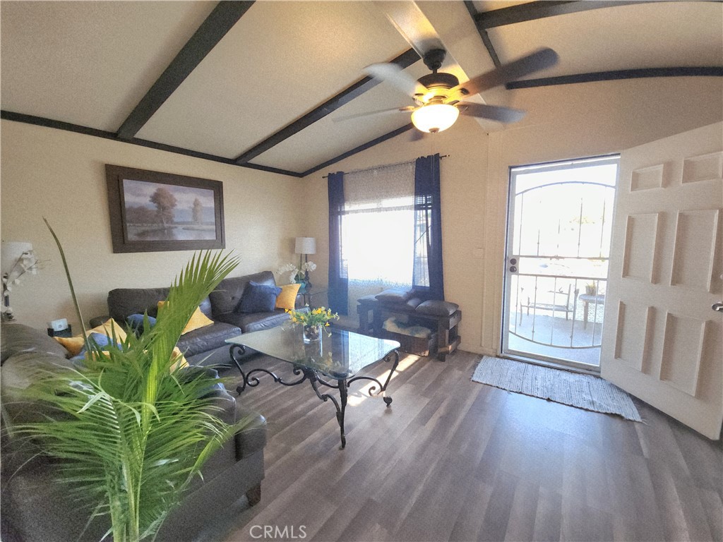 17705 Western 118