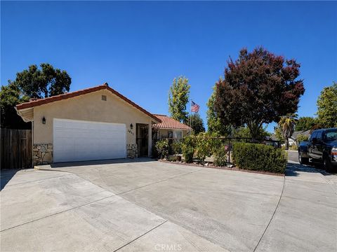 Photo of 1031 Rachel LN, Paso Robles, CA 93446 (MLS # NS26152360)