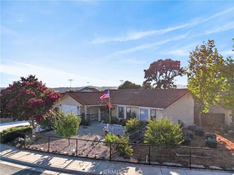 Tiny photo for 1031 Rachel LN, Paso Robles, CA 93446 (MLS # NS26152360)