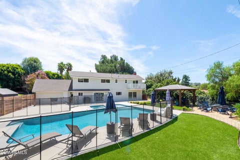 Tiny photo for 2483 Drake Drive, Thousand Oaks, CA 91362 (MLS # 226004189)