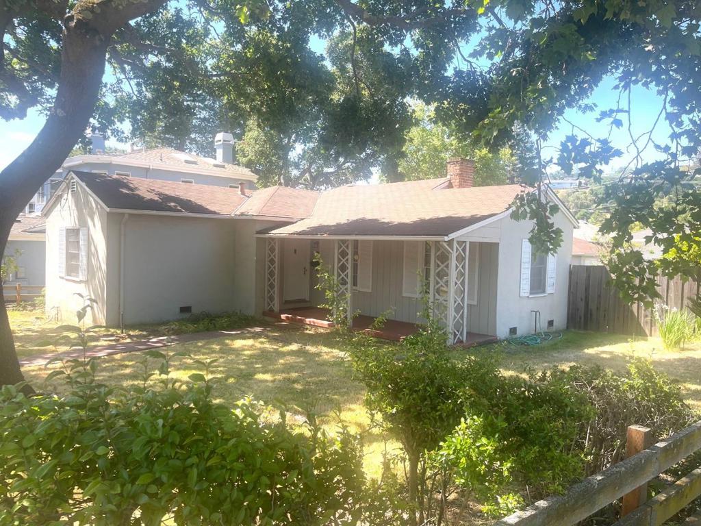 800 Cordilleras Avenue