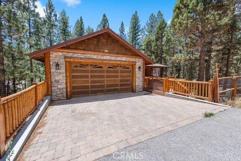 Photo of 484 Catalina RD, Big Bear Lake, CA 92315 (MLS # OC26224693)