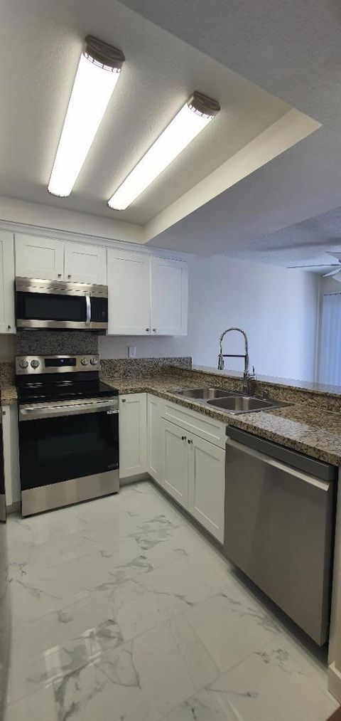 Photo of 596 Groth Drive Dr, San Jose, CA 95111 (MLS # ML82028192)