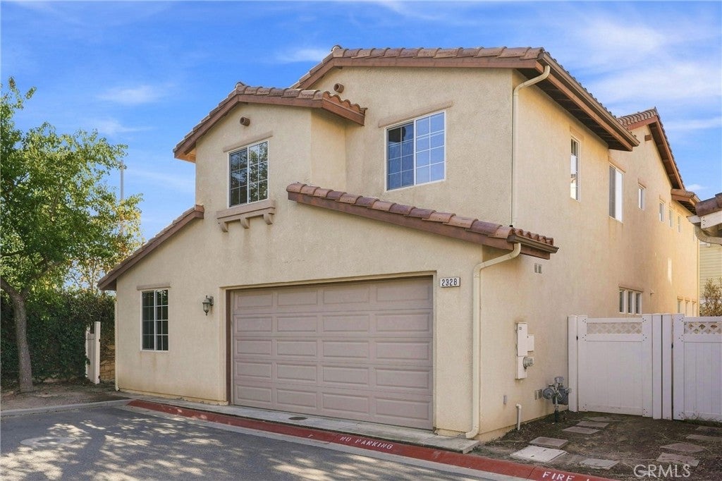 2328 S Cordoban Lane