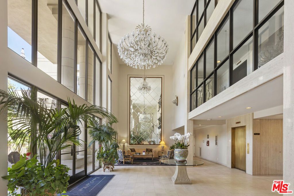 Photo of 4949 Genesta Avenue #112A, Encino, CA 91316 (MLS # 25545905)