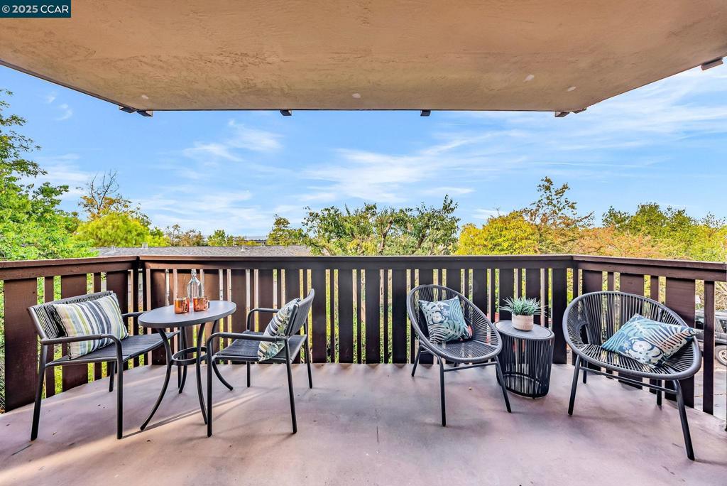 SARATOGA HILLS - Residential