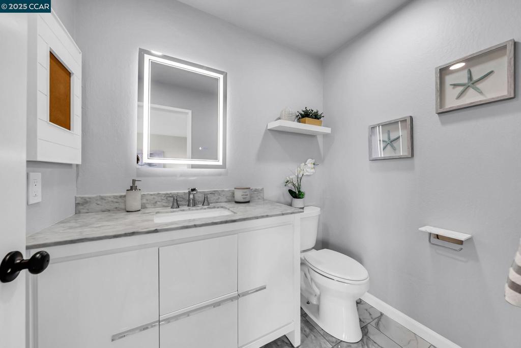 SARATOGA HILLS - Residential