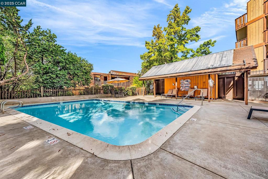SARATOGA HILLS - Residential