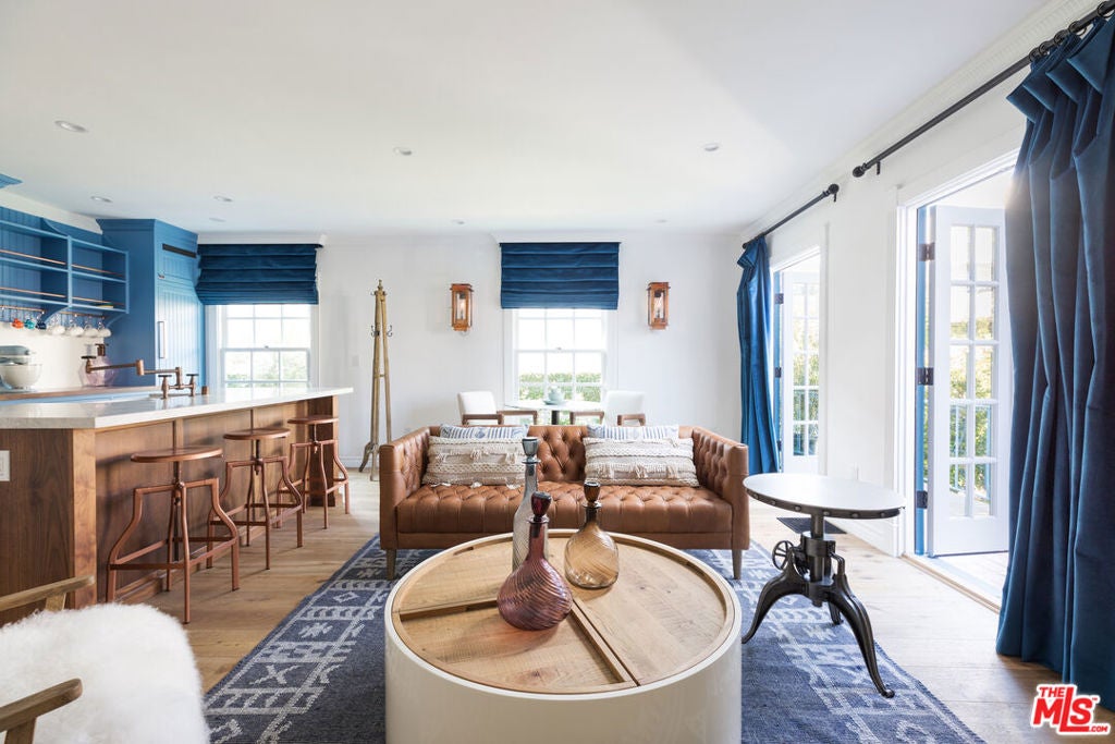 Photo of 135 S Roxbury Drive #1/2, Beverly Hills, CA 90212 (MLS # 26102636)