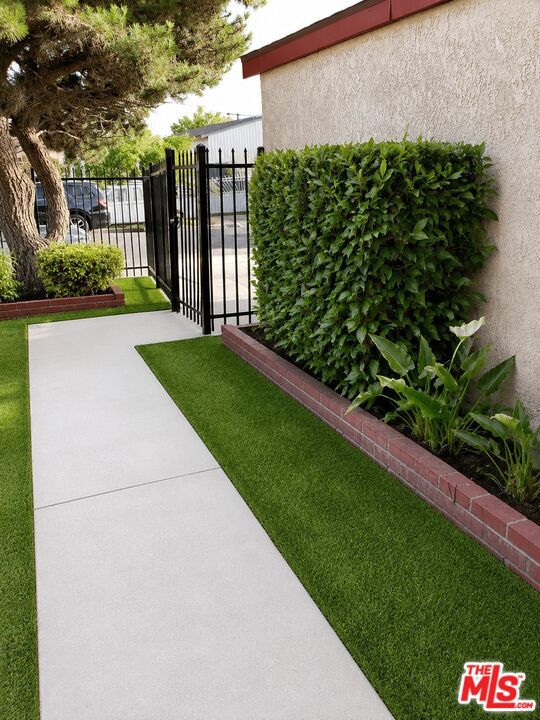 1255 E 90th Street, Los Angeles CA 90002