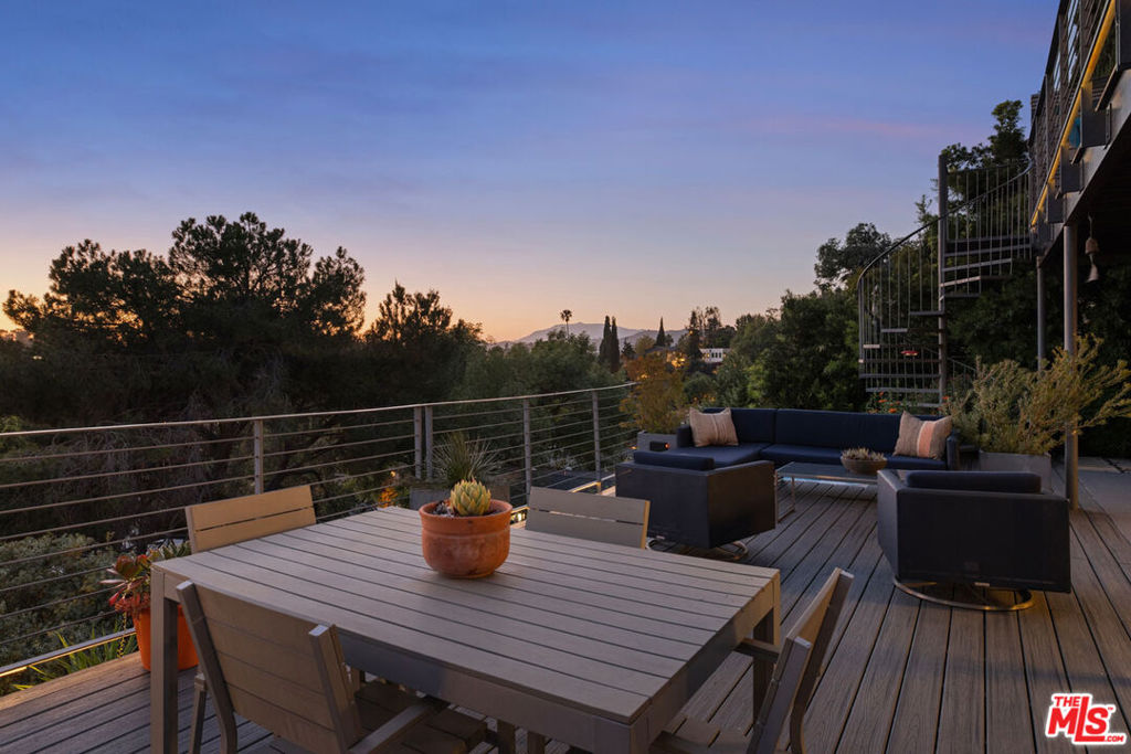 523 Marie Avenue