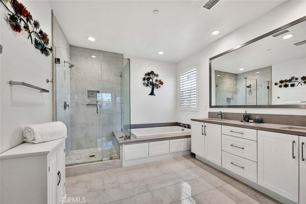 Camila - Residential