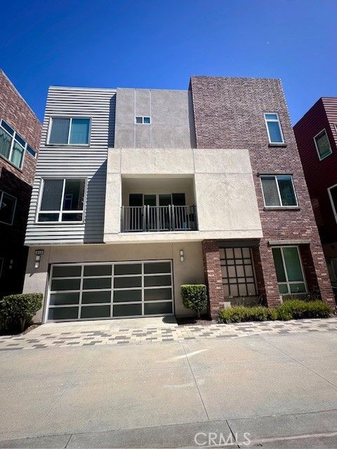 Photo of 812 Brickyard, Costa Mesa, CA 92627 (MLS # PW26093662)