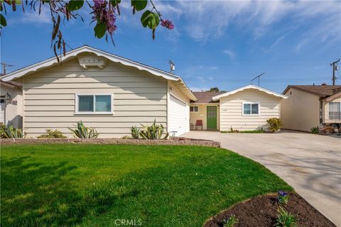 Photo of 11433 Stillman St, Lakewood, CA 90715 (MLS # PW26065419)