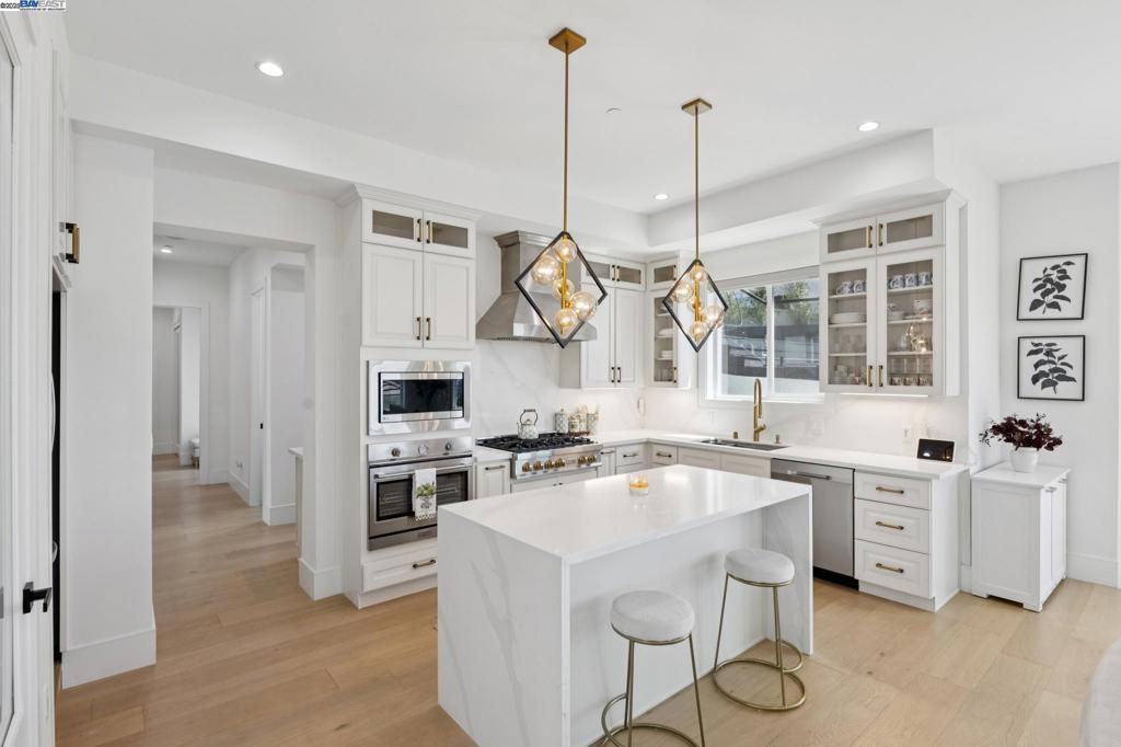 FAIRVIEW AREA - Residential