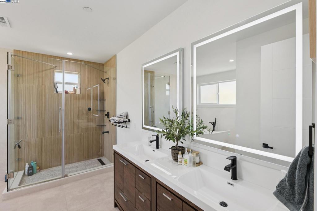 FAIRVIEW AREA - Residential