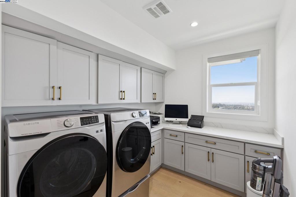 FAIRVIEW AREA - Residential