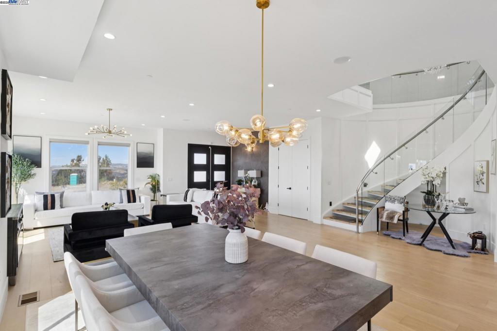 FAIRVIEW AREA - Residential