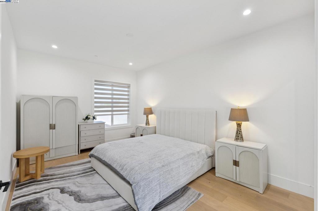 FAIRVIEW AREA - Residential