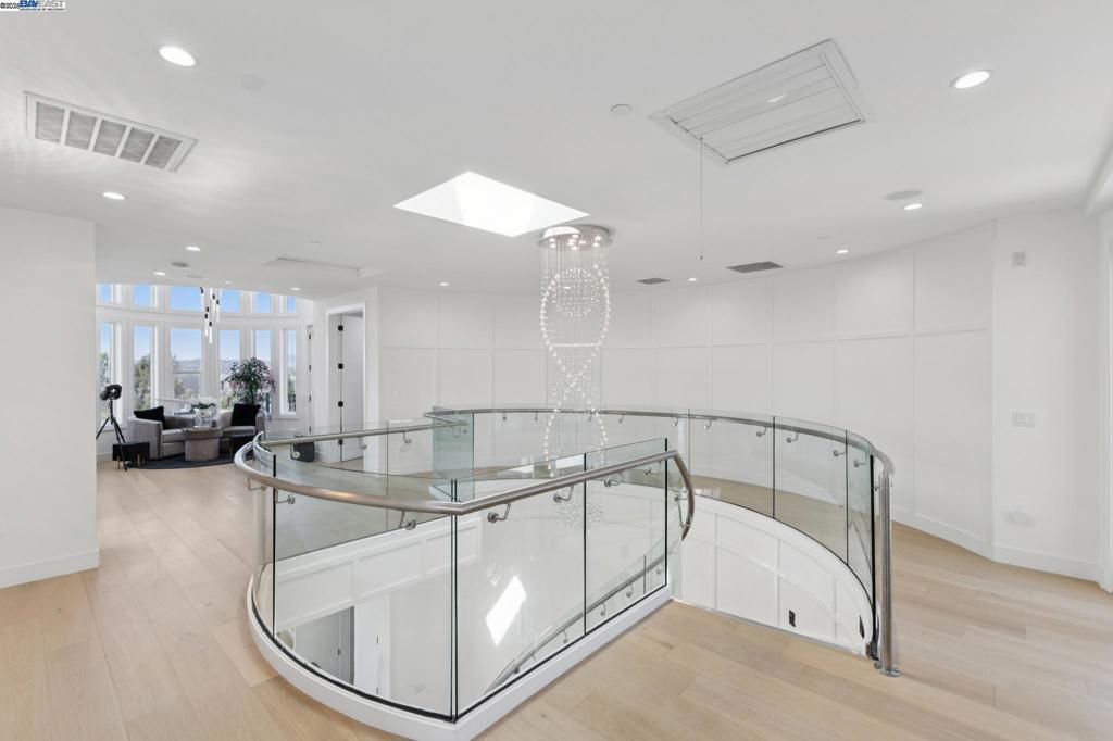 FAIRVIEW AREA - Residential