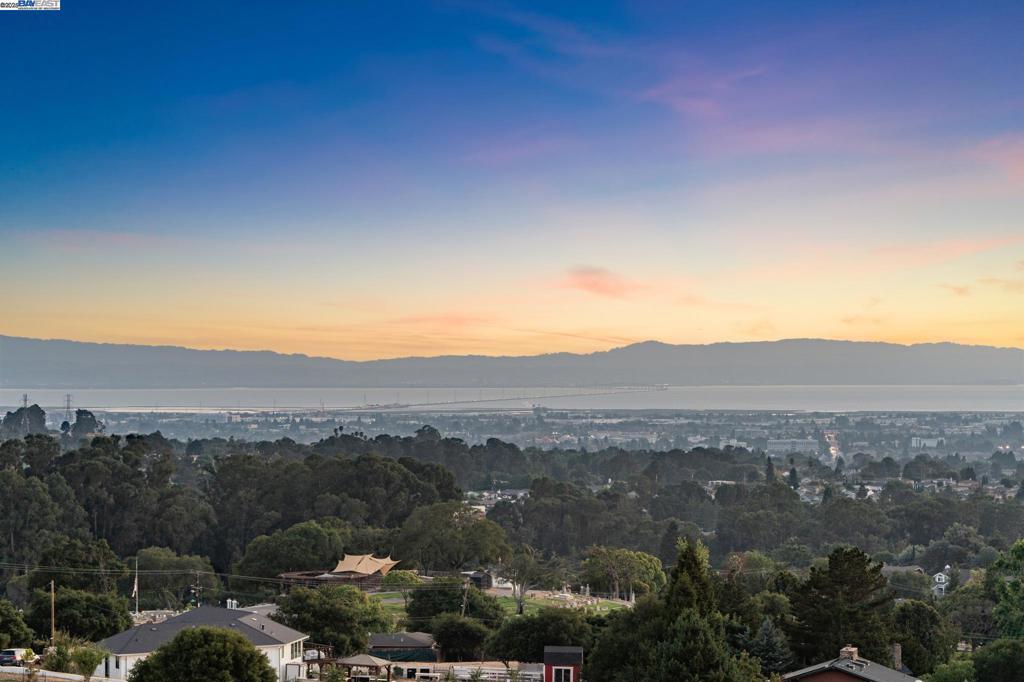 FAIRVIEW AREA - Residential