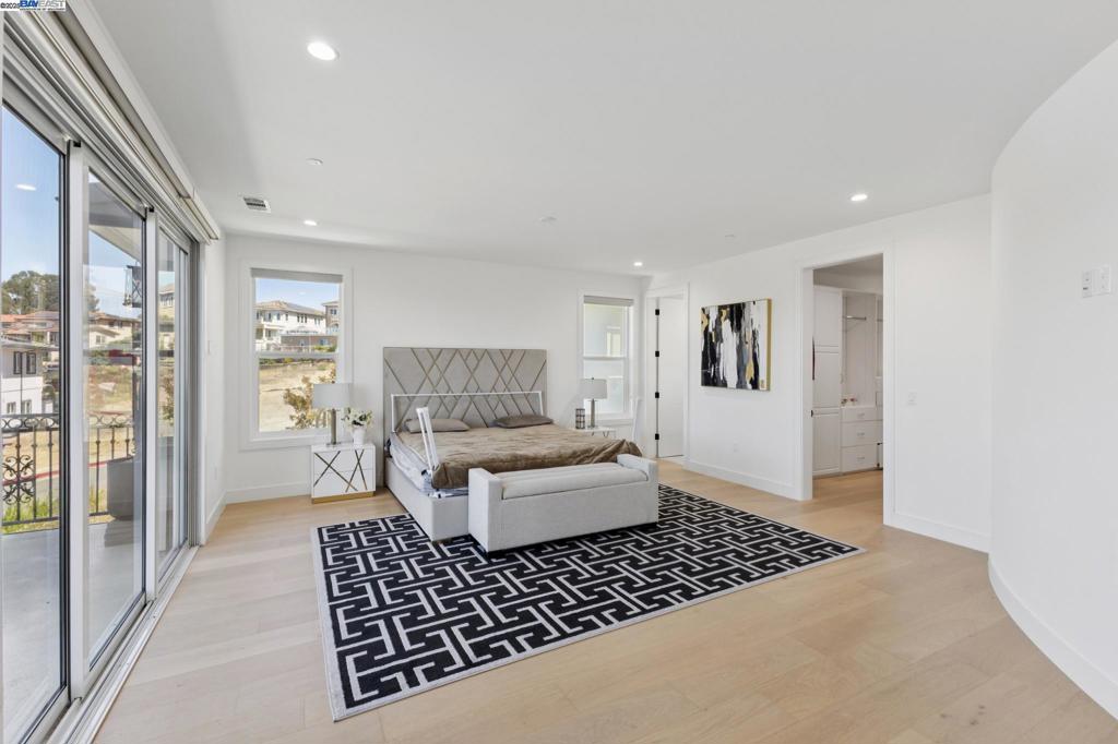 FAIRVIEW AREA - Residential