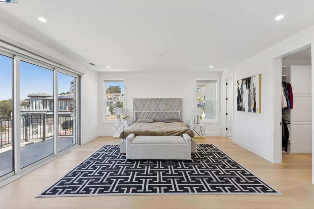 FAIRVIEW AREA - Residential