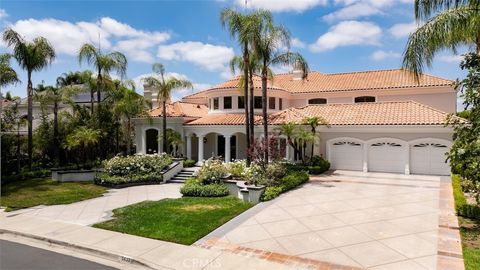 Photo of 5633 Newcastle Ln Ln, Calabasas, CA 91302 (MLS # SR25169488)