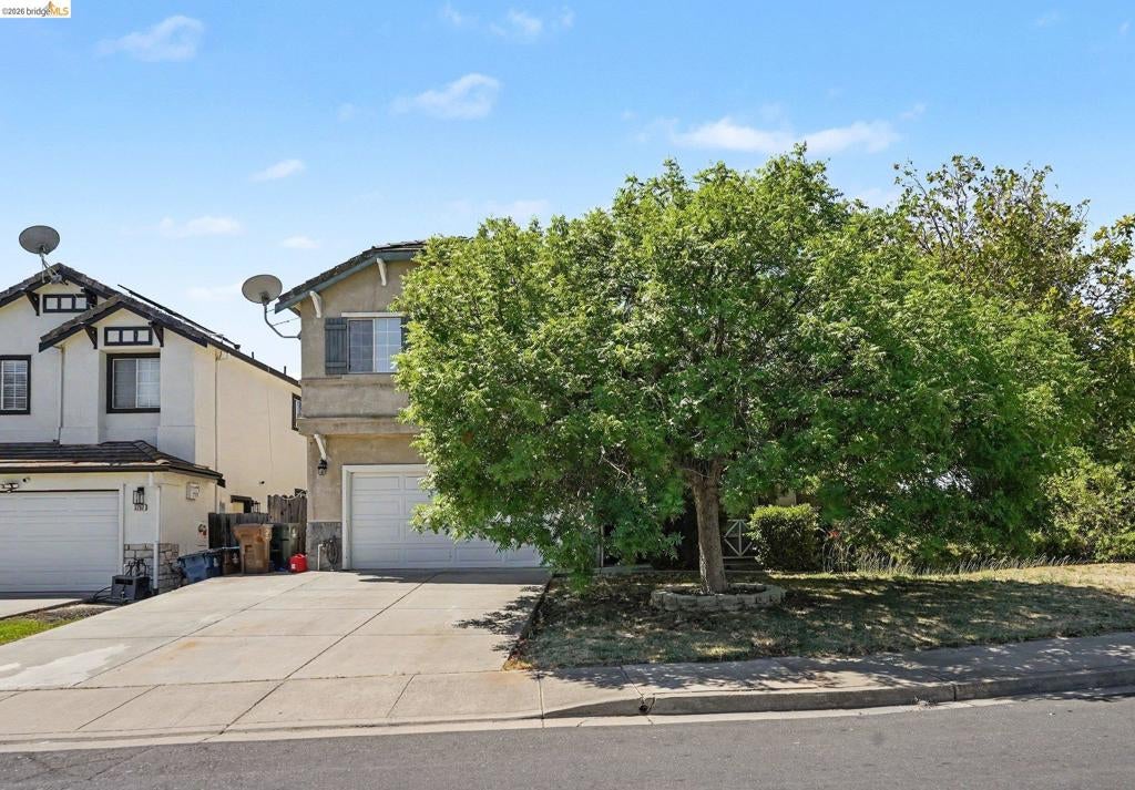 Photo of 5200 Fairside Way WAY, Antioch, CA 94531 (MLS # 41142870)