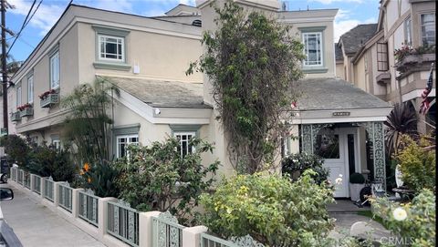 Photo of 5770 E Lucia Walk, Long Beach, CA 90803 (MLS # PW26033357)