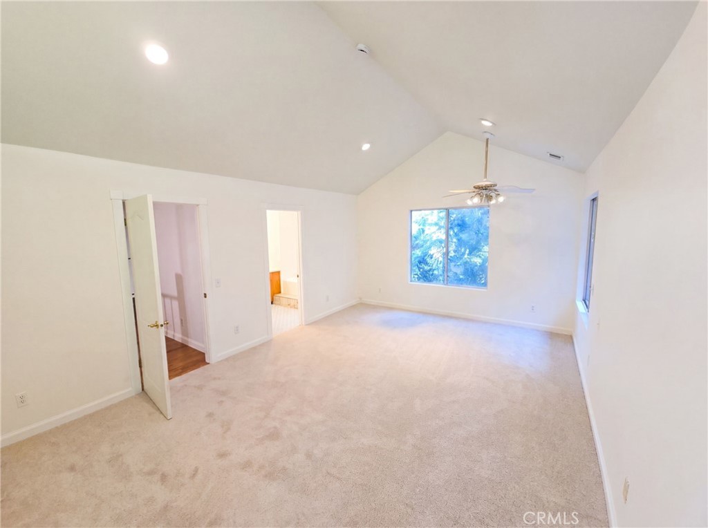 472 Brentwood