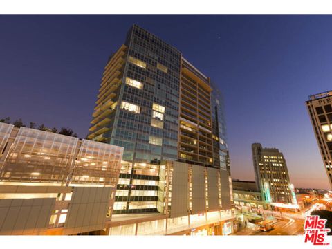Photo of 3785 Wilshire Boulevard #1212, Los Angeles, CA 90010 (MLS # 25595705)