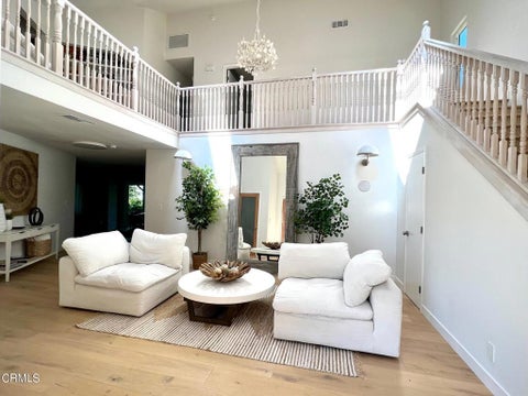 Photo of 1609 Woodglen Lane, Altadena, CA 91001 (MLS # P1-27448)