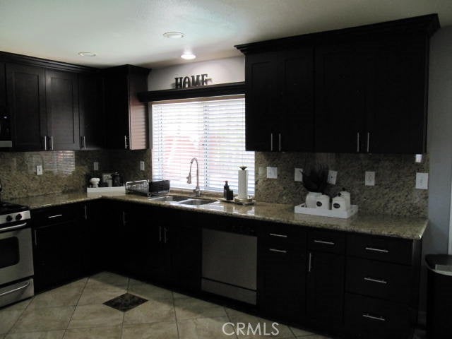 687 Pointe Vista