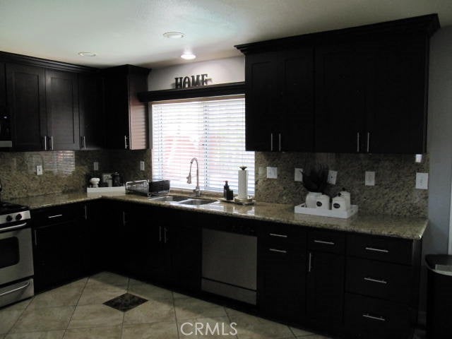 687 Pointe Vista