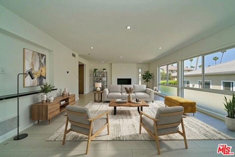 Photo of 840 18th Street #1, Santa Monica, CA 90403 (MLS # 26844257)