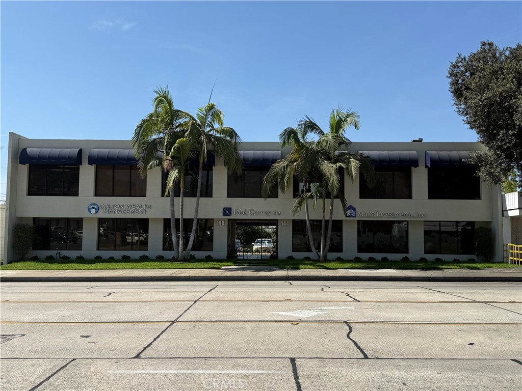 148 E Foothill