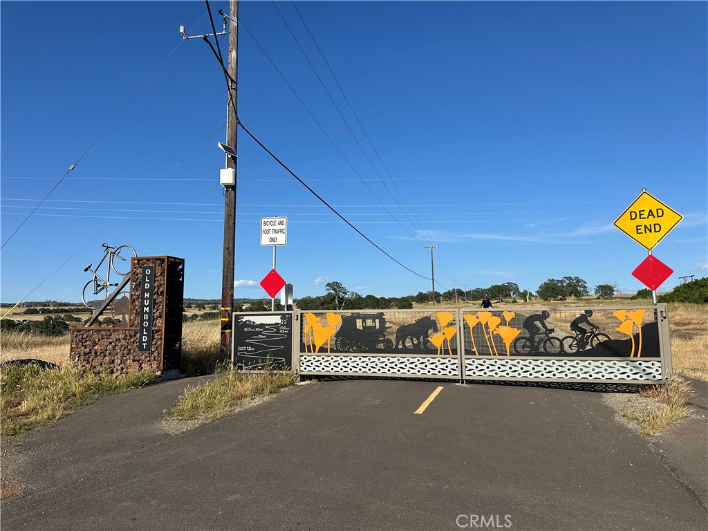 0 5.9 AC Corner of Yosemite & Humboldt Rd