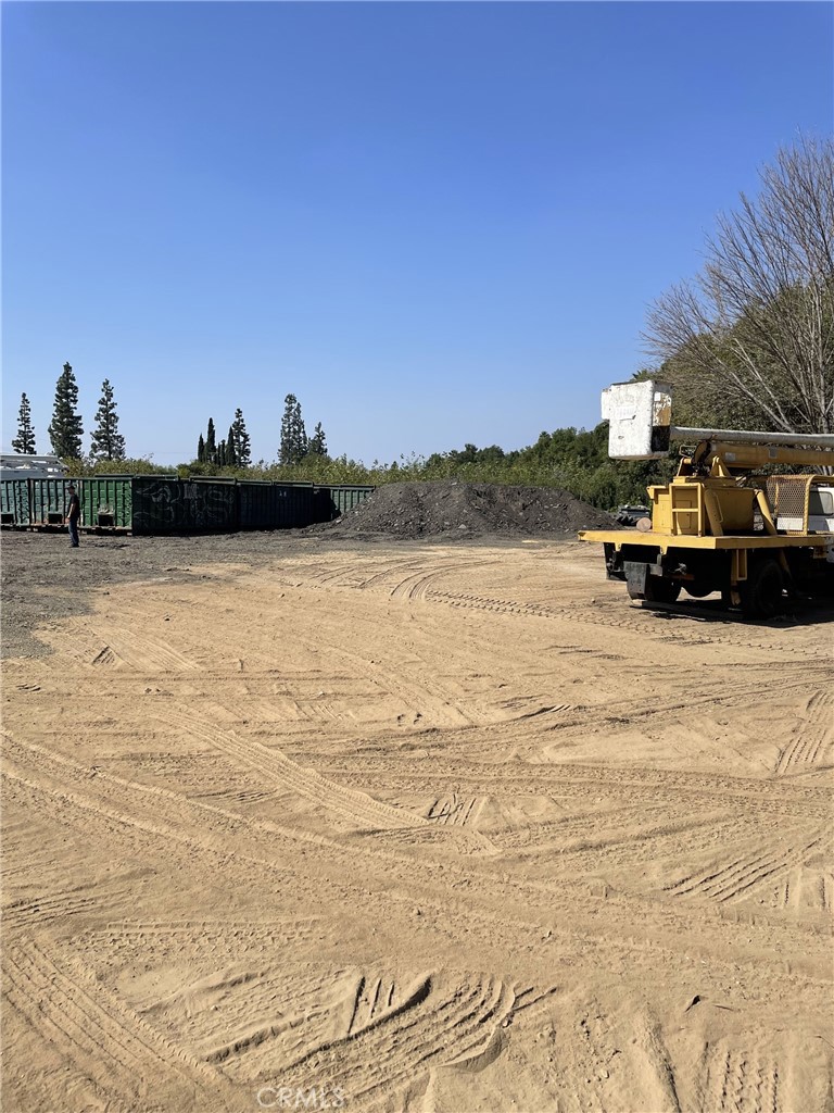 2474 Patrician View Ave