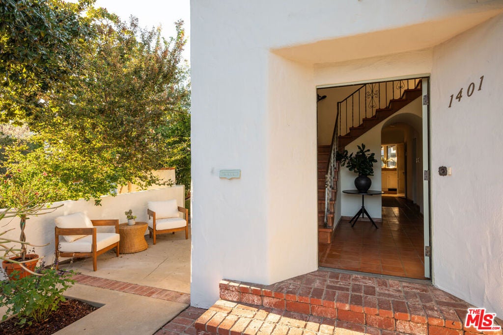 1401 Moncado Drive