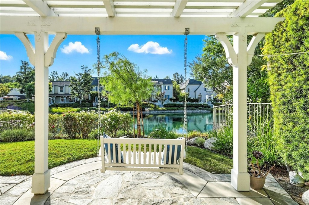 27052 Island Road